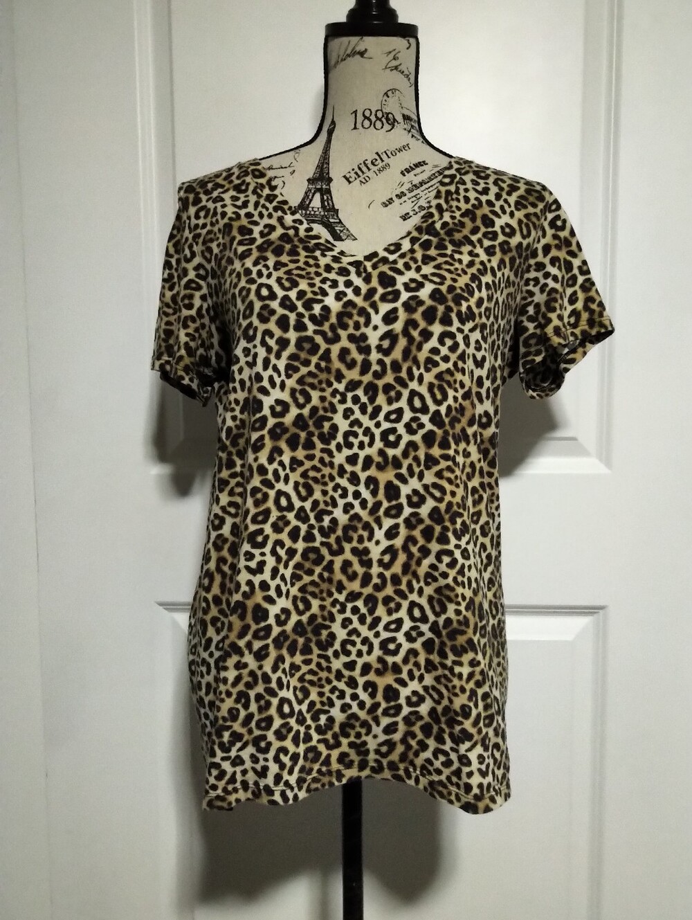 PINK Victoria's Secret Leopard Print V-Neck Women’s Top - Beige/Brown